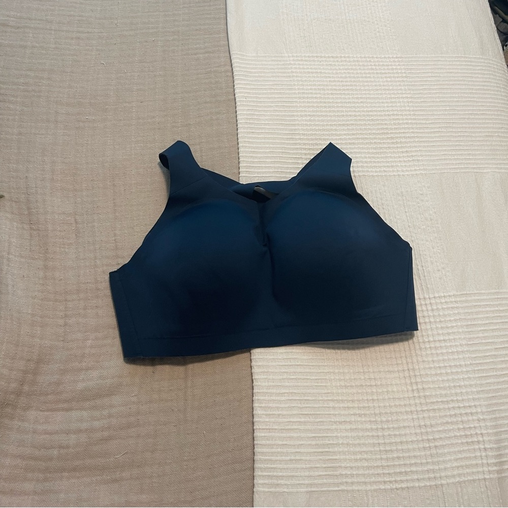 Lululemon enlite 36dd